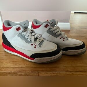 Jordan 3 Retro Sneakers